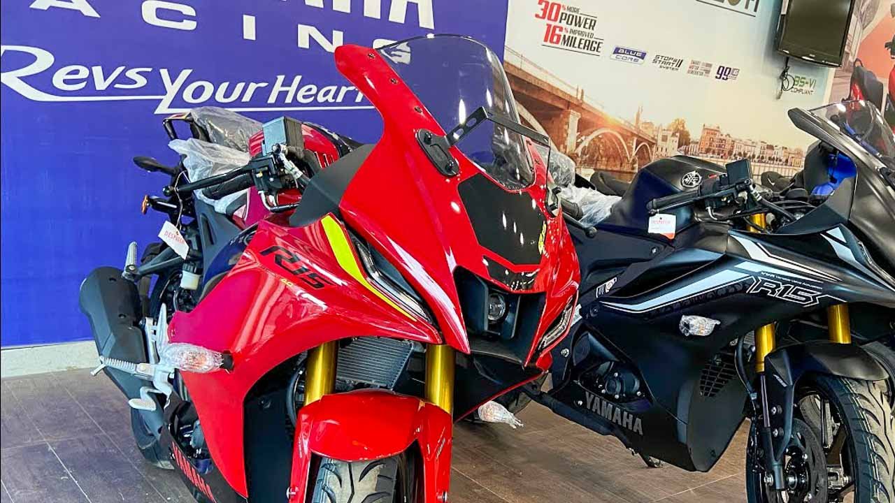 Yamaha R15 V4 रेसिंग DNA, शार्प डिजाइन और प्रीमियम फीचर्स के साथ सेगमेंट की सबसे पॉपुलर स्पोर्ट्स बाइक